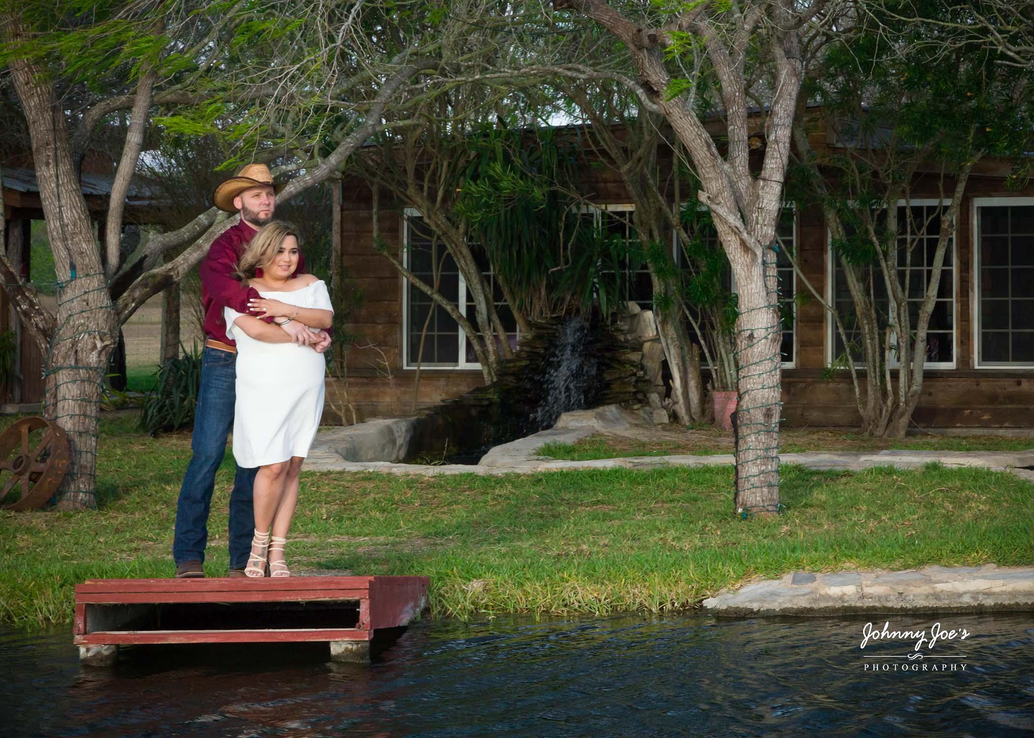 The Wedding Website of Sara Molina and Danny Choate