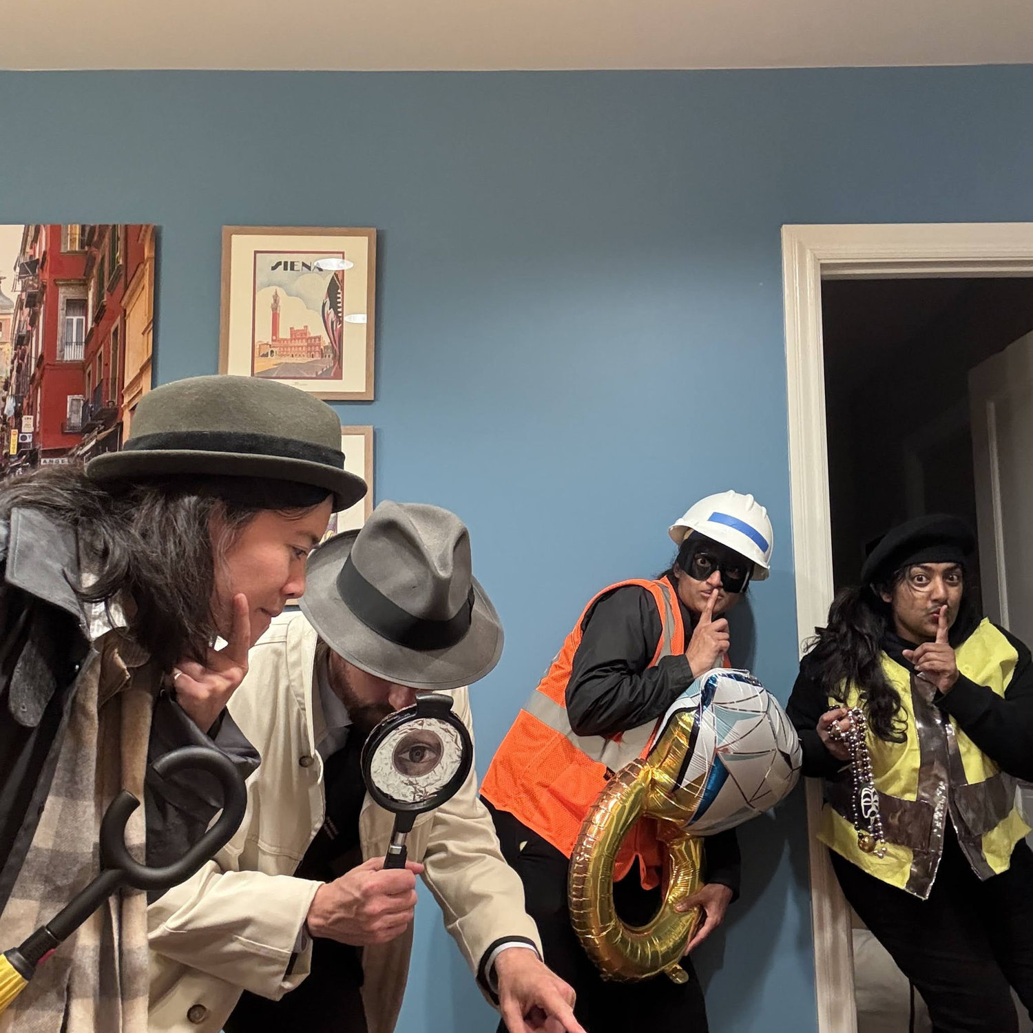 A most topical 2025 Halloween getup: Louvre heist