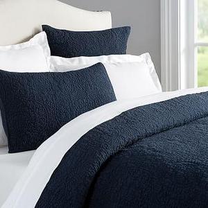 Belgian Flax Linen Floral Stitch Quilt, King/Cal. King, Midnight