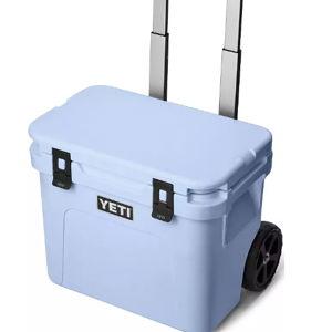 YETI Roadie 32 Wheeled Cooler "BIG SKY BLUE"