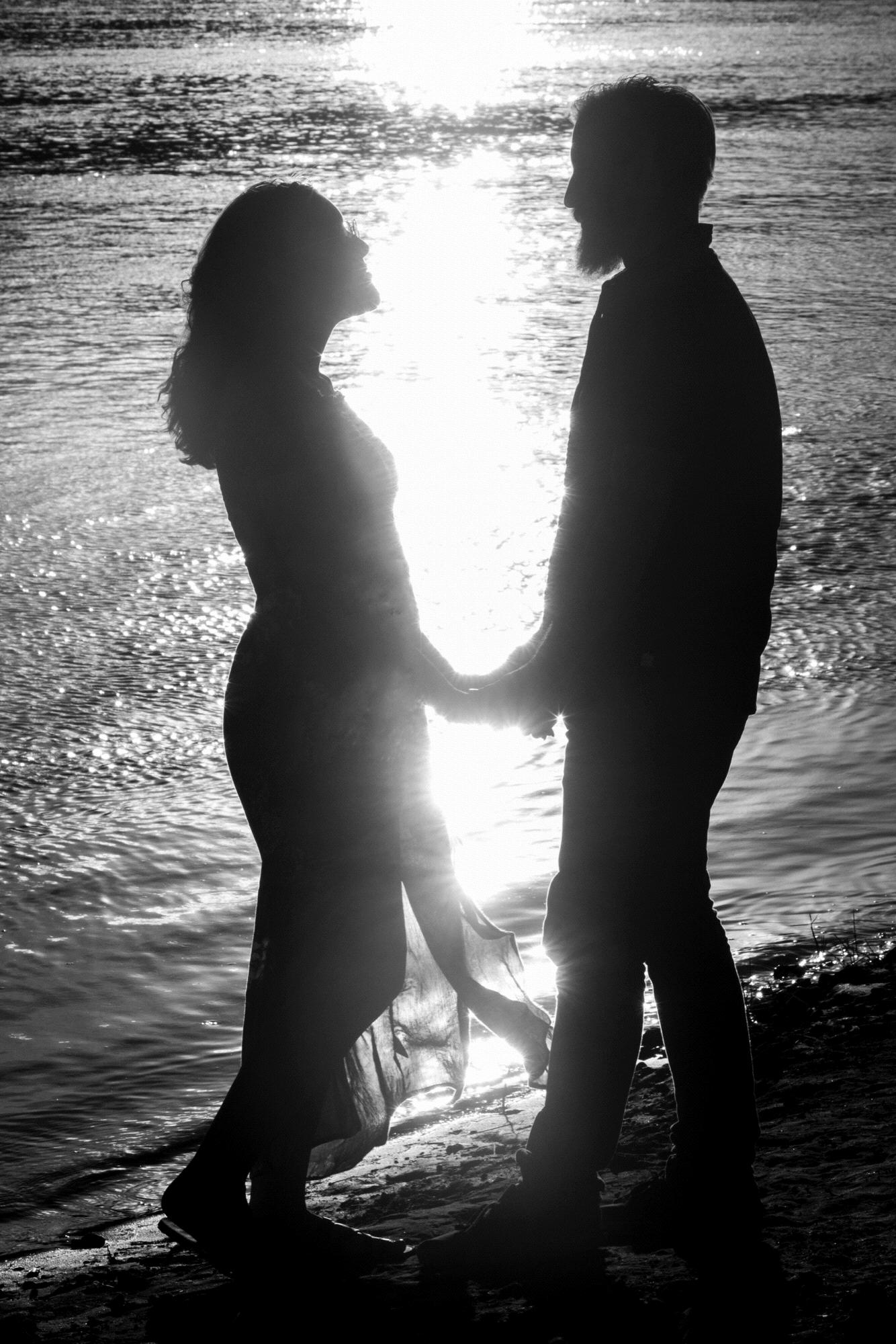 Engagement photo // By Tommy Porter