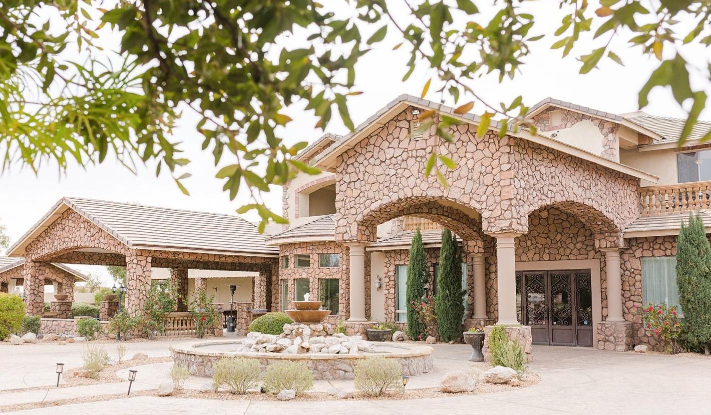 The Wedding Website of Majenica Lynn Springer and Samuel Logan Wood