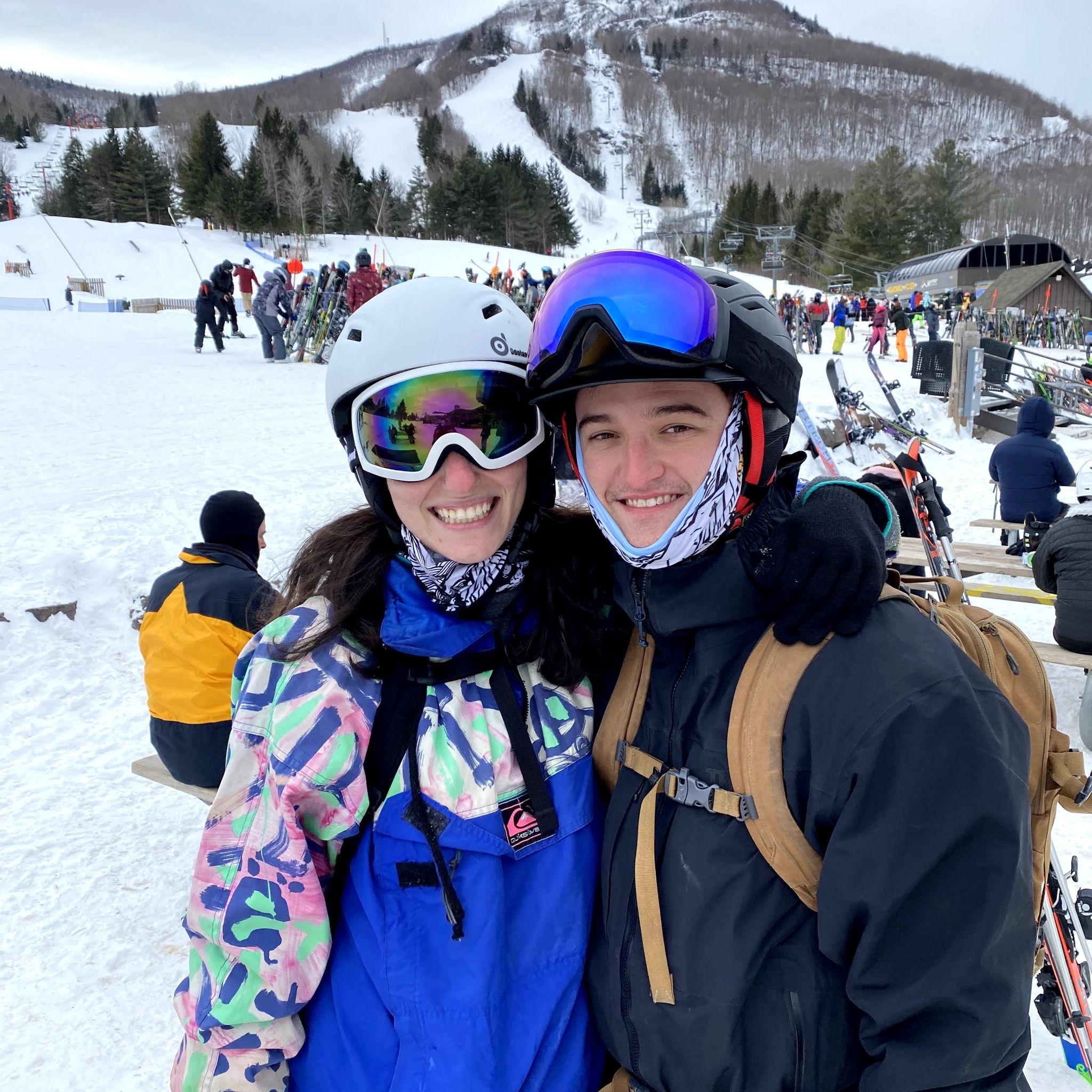 Hunter NY 2021 - Amalia's first ski trip!