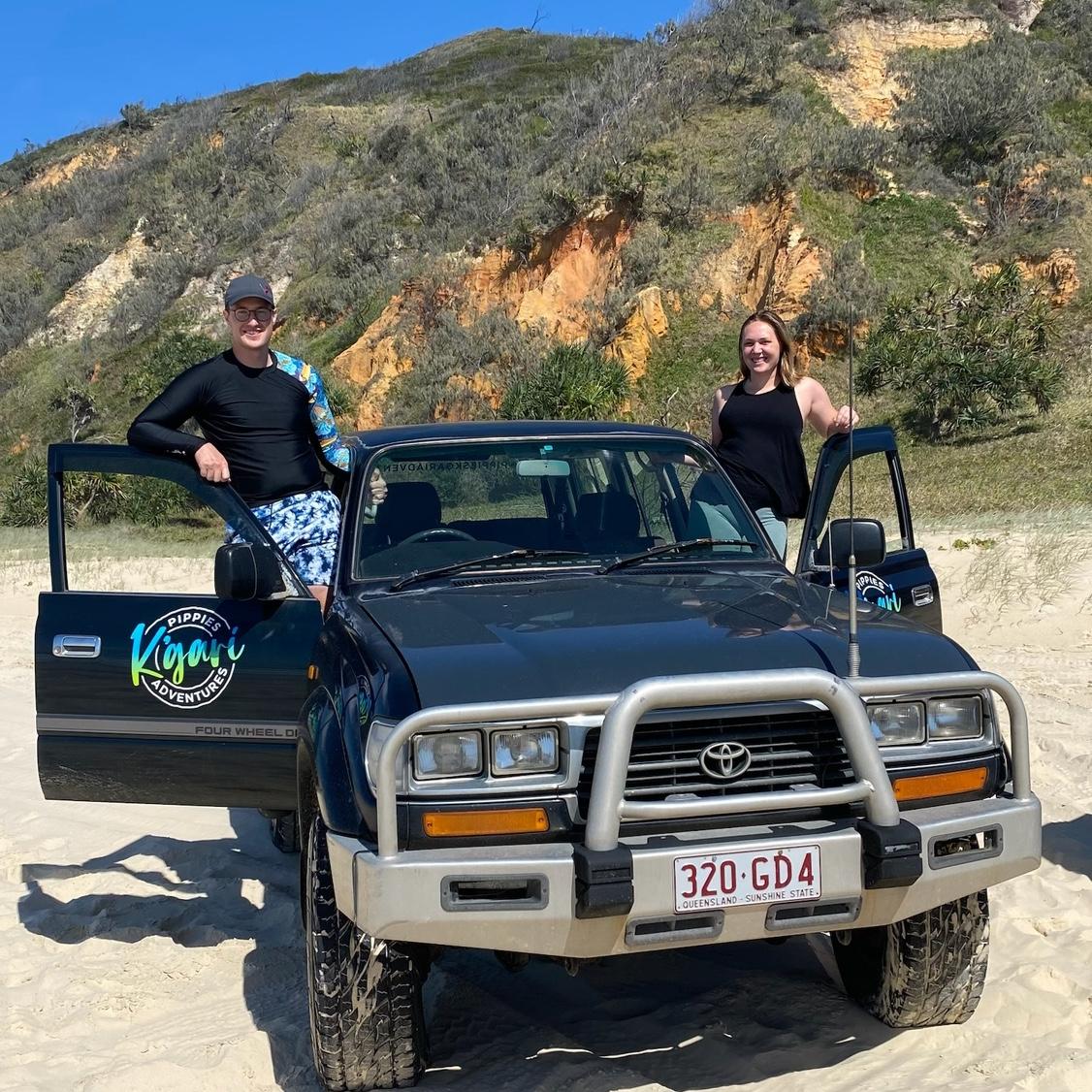 September 2023: Driving 4x4 jeeps on the beaches of Fraser Island, Australia