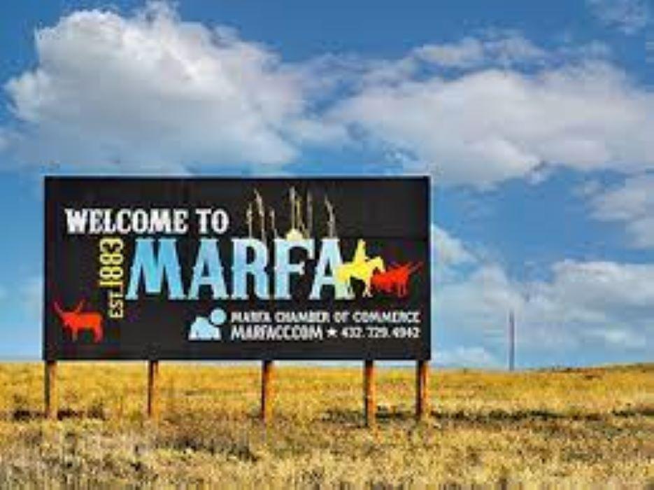 The Wedding Website of Catherine Zeis and Josh Wailes