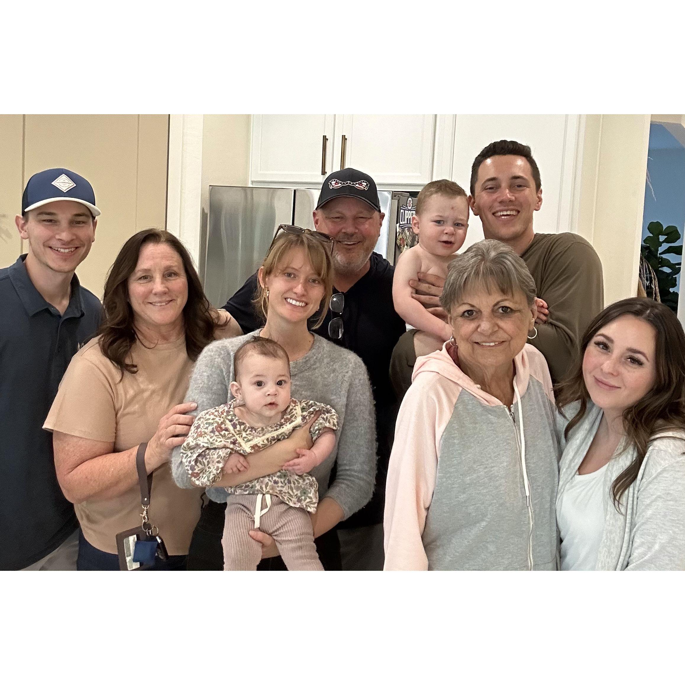 Queen Creek, AZ: Endris Christmas (2023)