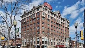 The Wedding Website of Amie Williams and Shaun Skinner