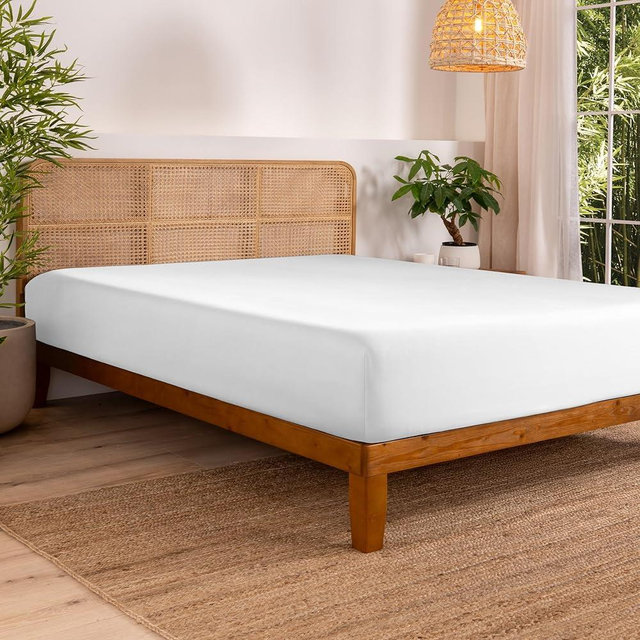 Bare Home 100% Rayon Made from Bamboo Luxury Queen Fitted Sheet - Deep Pockets - Cooling Sheet - Breathable - Easy Fit - Soft Bedding Bottom Sheet (Queen, White)