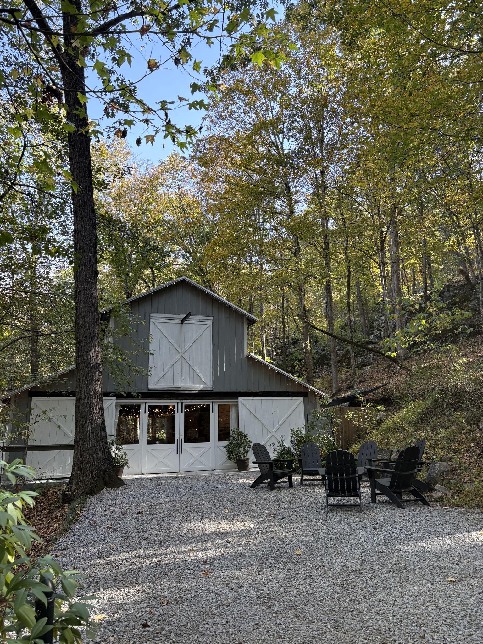 The Wedding Website of Abby Armistead and Zach Summer