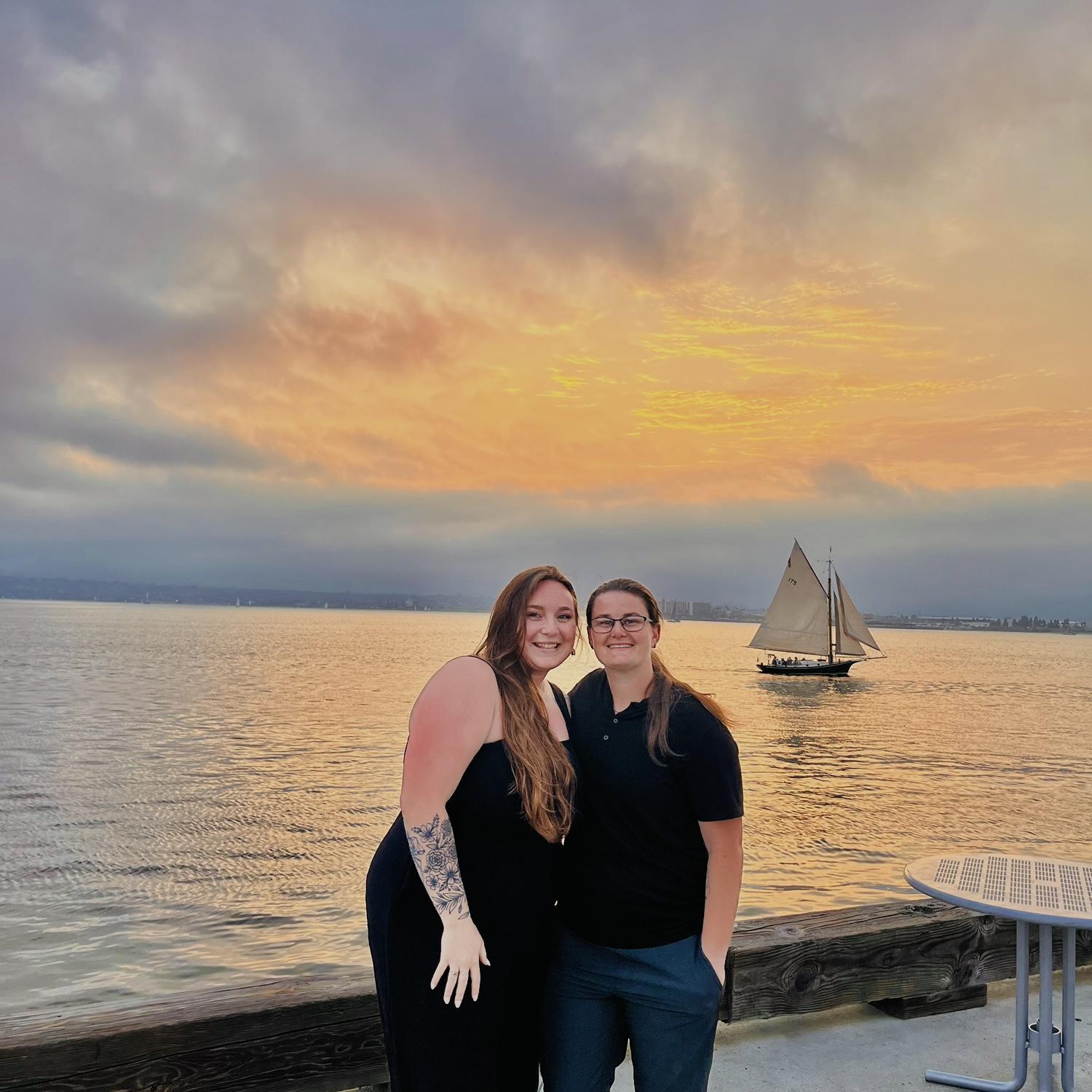 Alexis planned a PERFECT engagement on the pearl harbor bay near San Diego, California. It was totally unexpected! The sunset, the sailboats, the love ~ It was such a dream.♥️