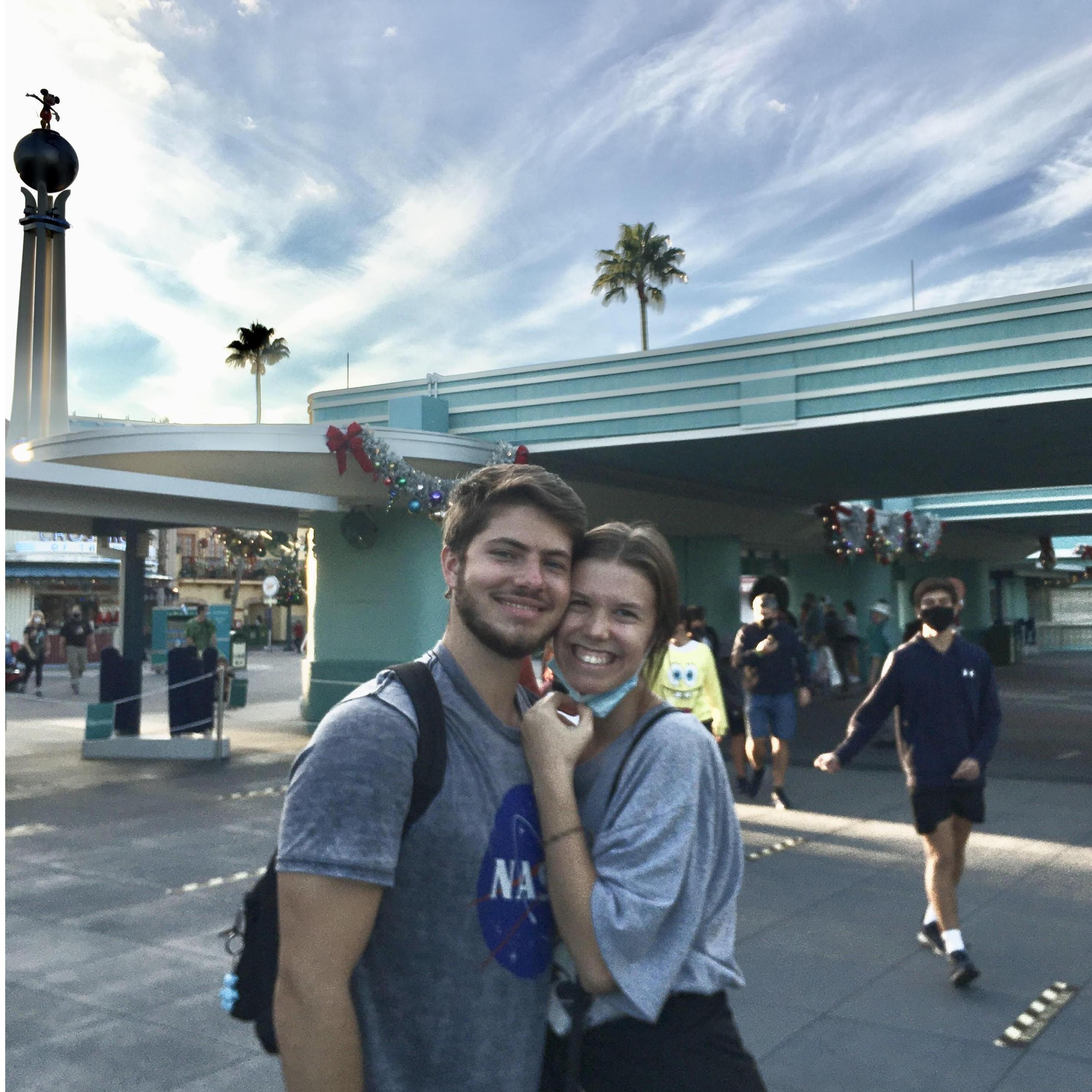 We were VERY lucky to get to visit Paul's grandparents Granna and Hiboy in Orlando and visit their beloved Disney World - Maria got to meet the whole Florida crew!
