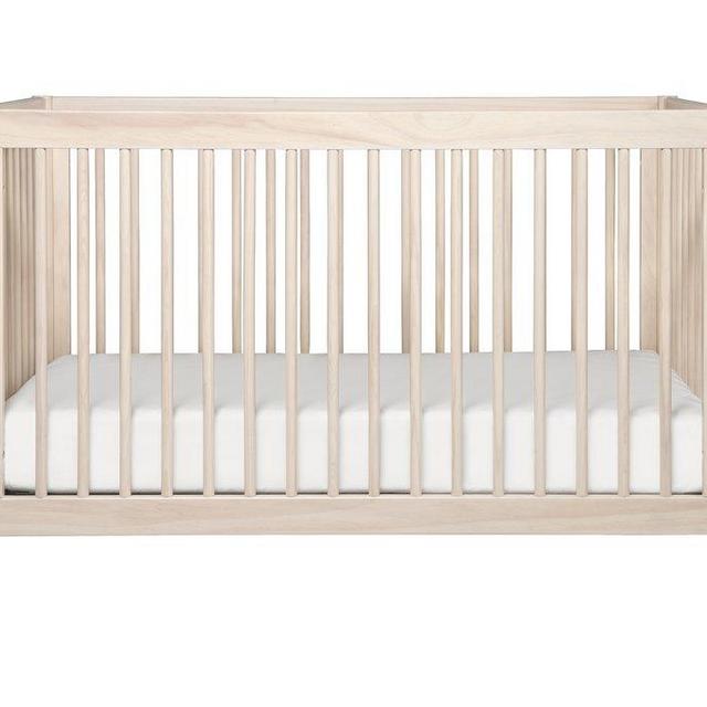 4-in-1 convertible crib with toddler bed conversion kit