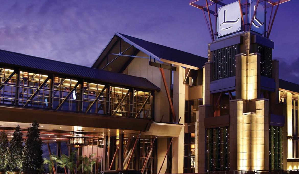 The Wedding Website of Toy Beverly and Marcus Jackson