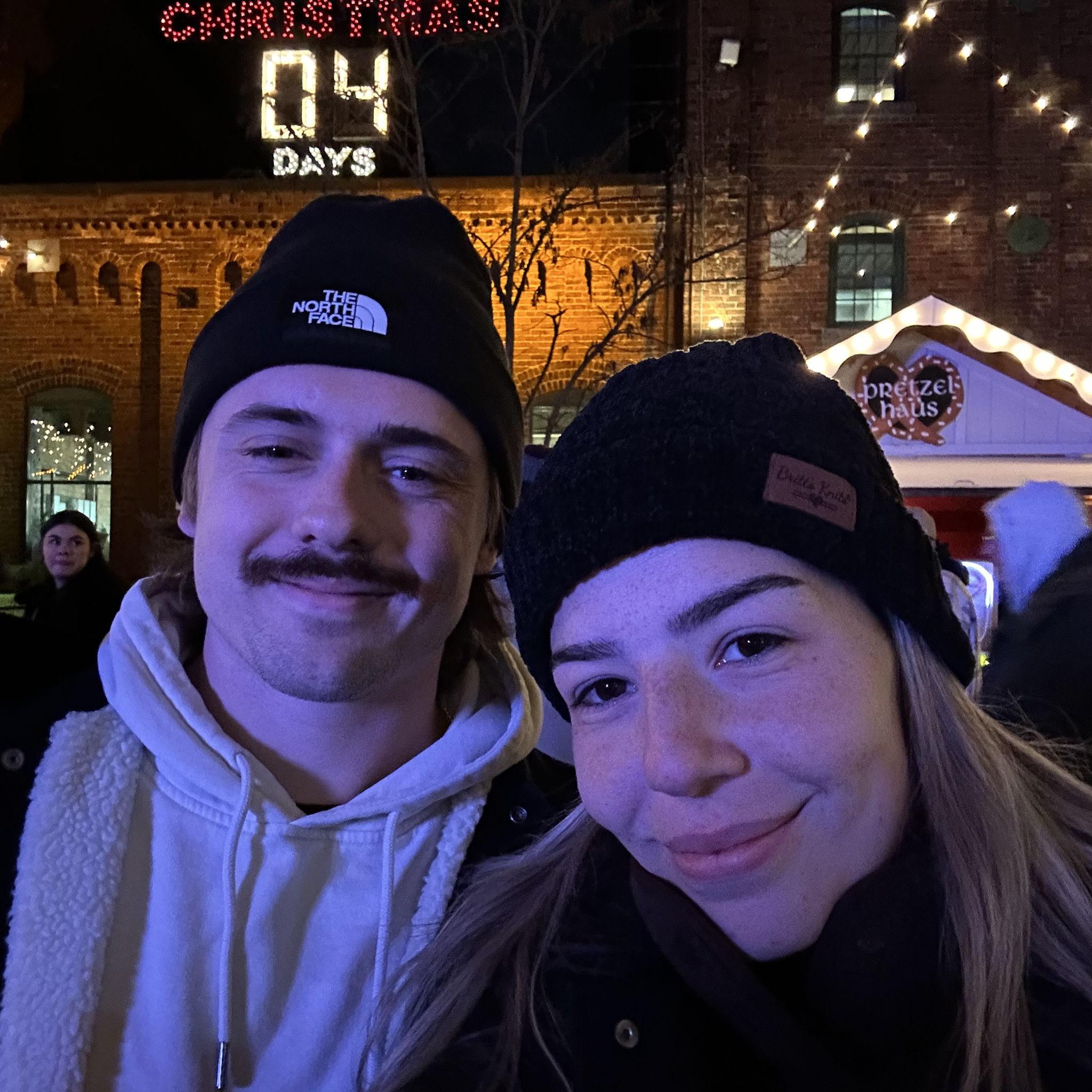 overstimulated at the christmas market