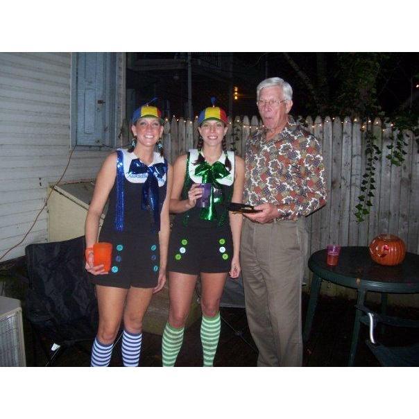 Tweedle Suz, Tweedle Juls, and Retro Ray