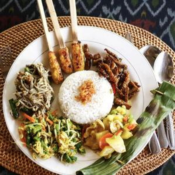 Private cooking class in the rice fields Vietnam
