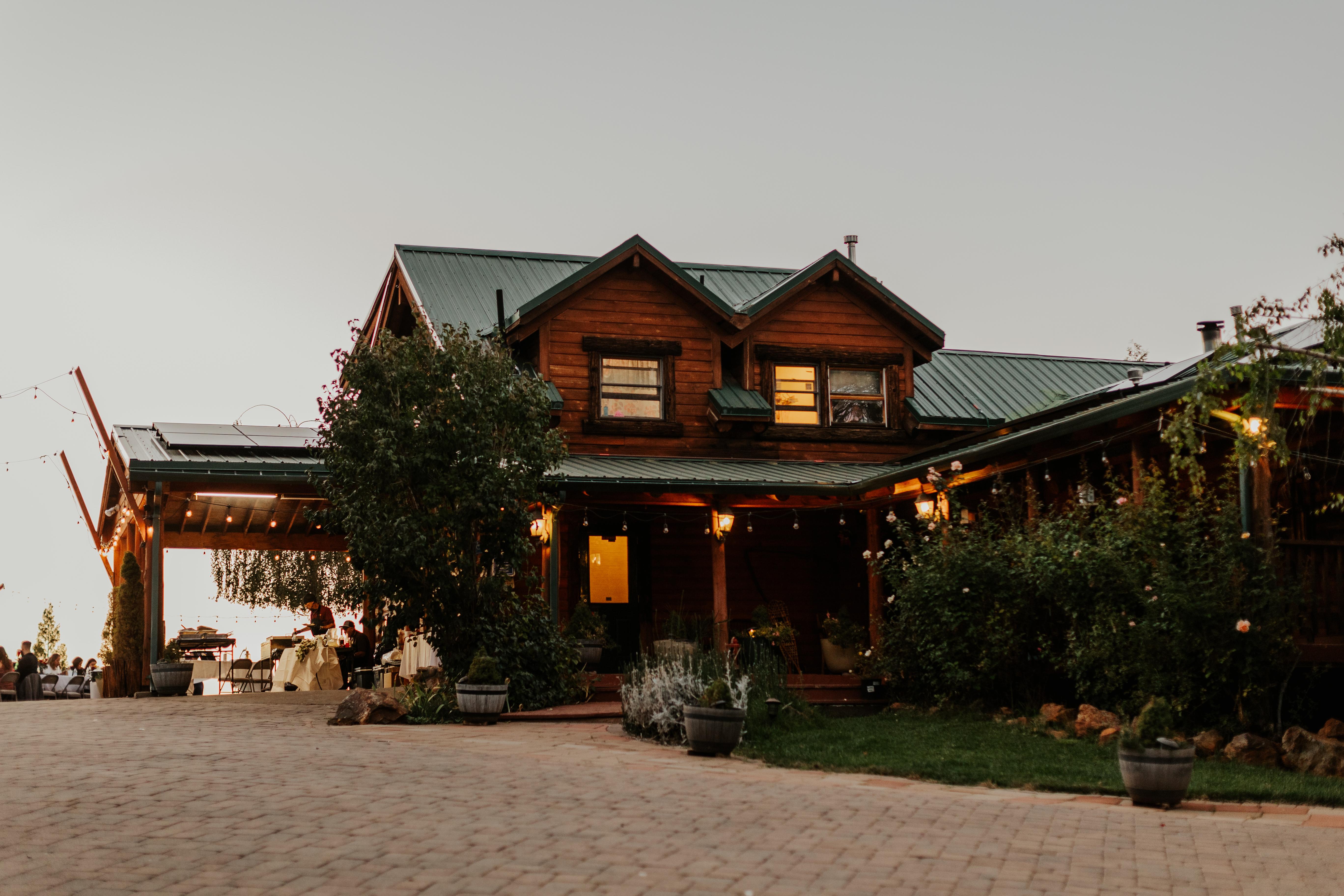 The Wedding Website of MICHELLE ROJAS and JORDAN CASTANEDA