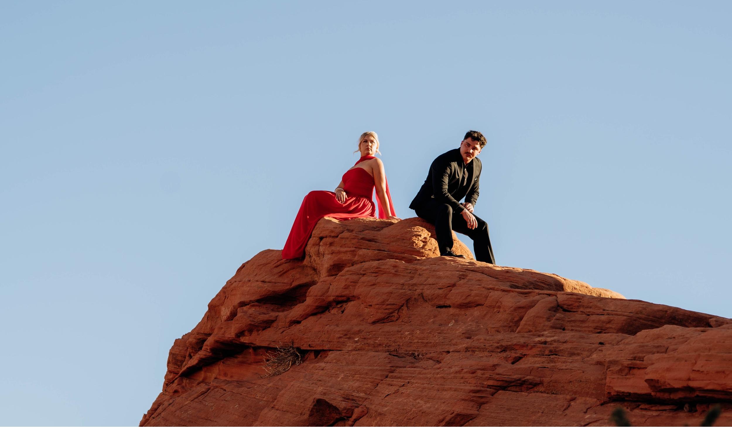 The Wedding Website of Courtney Kessinger and Brendon Sandven