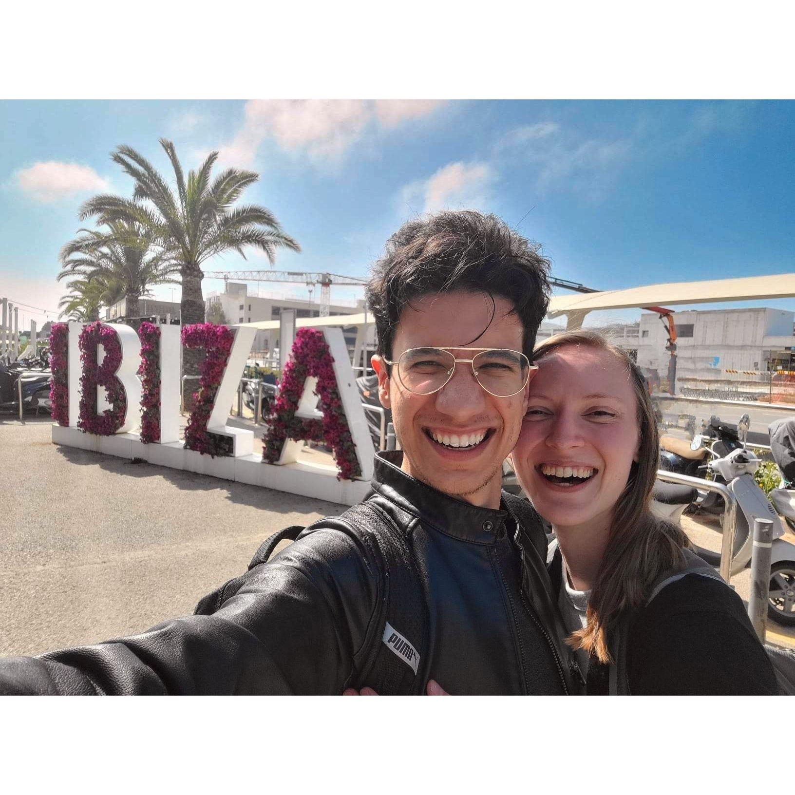 Missed our connecting flight, be we got to explore an unexpected area.. Adventure!
