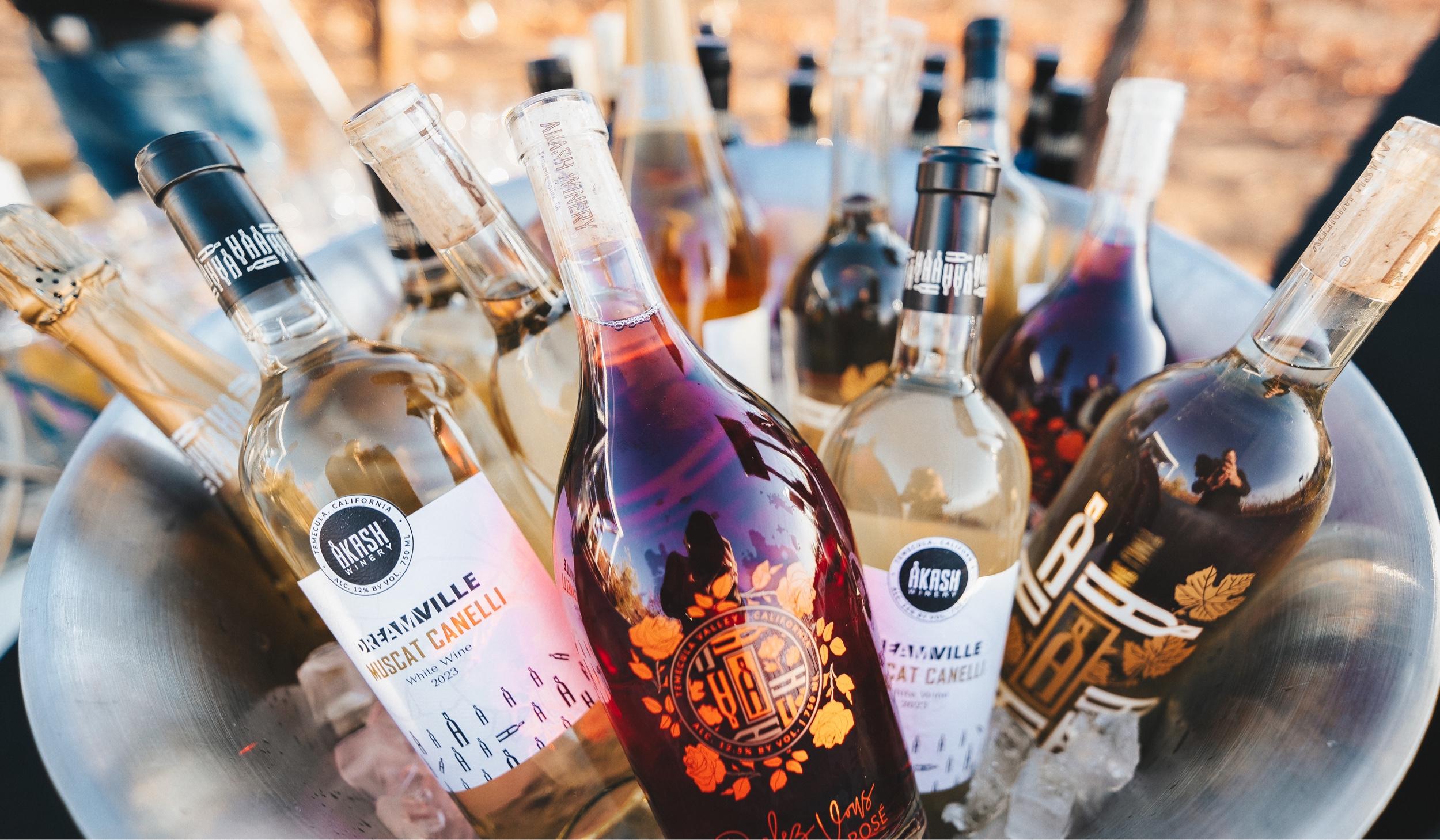 The Wedding Website of Alexis Moreno and Jaime Medrano Jr