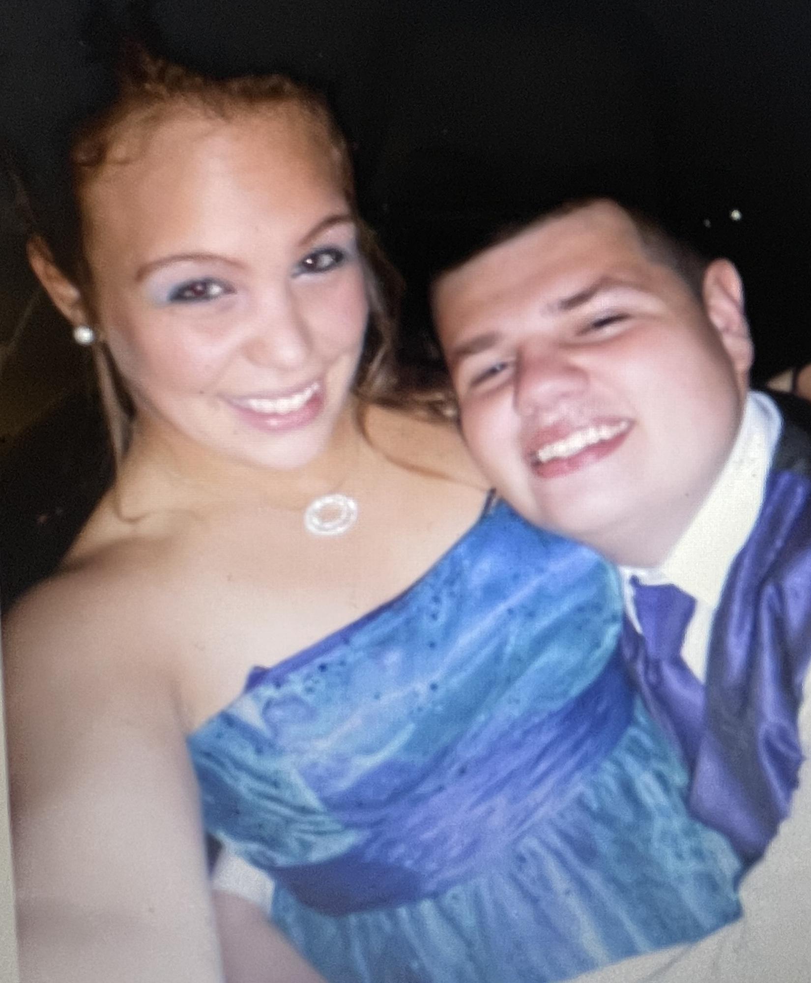 Another prom pic!💜