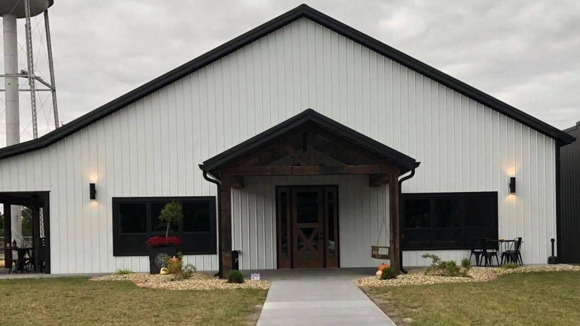 The Wedding Website of Molly Hendricks and Brace DeClerck