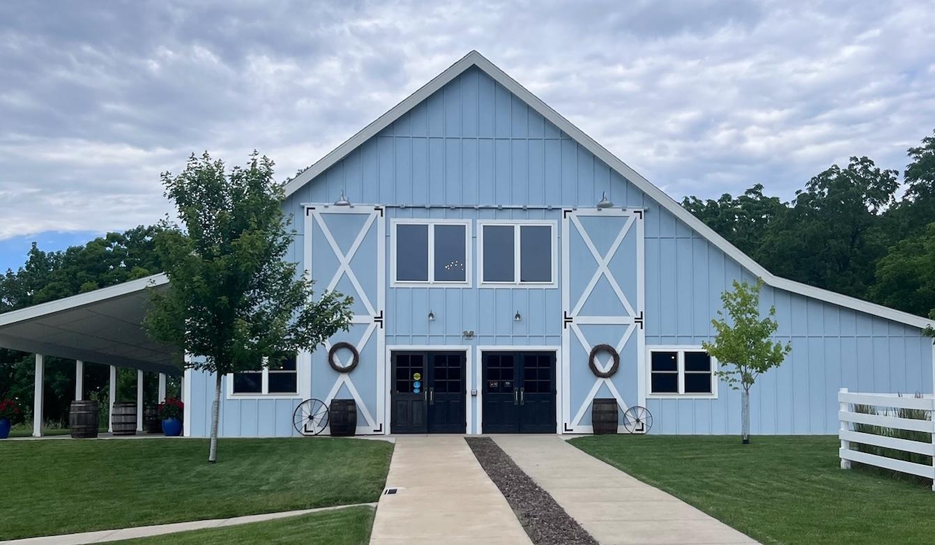 The Wedding Website of Halle Peterson and Jake Laurent