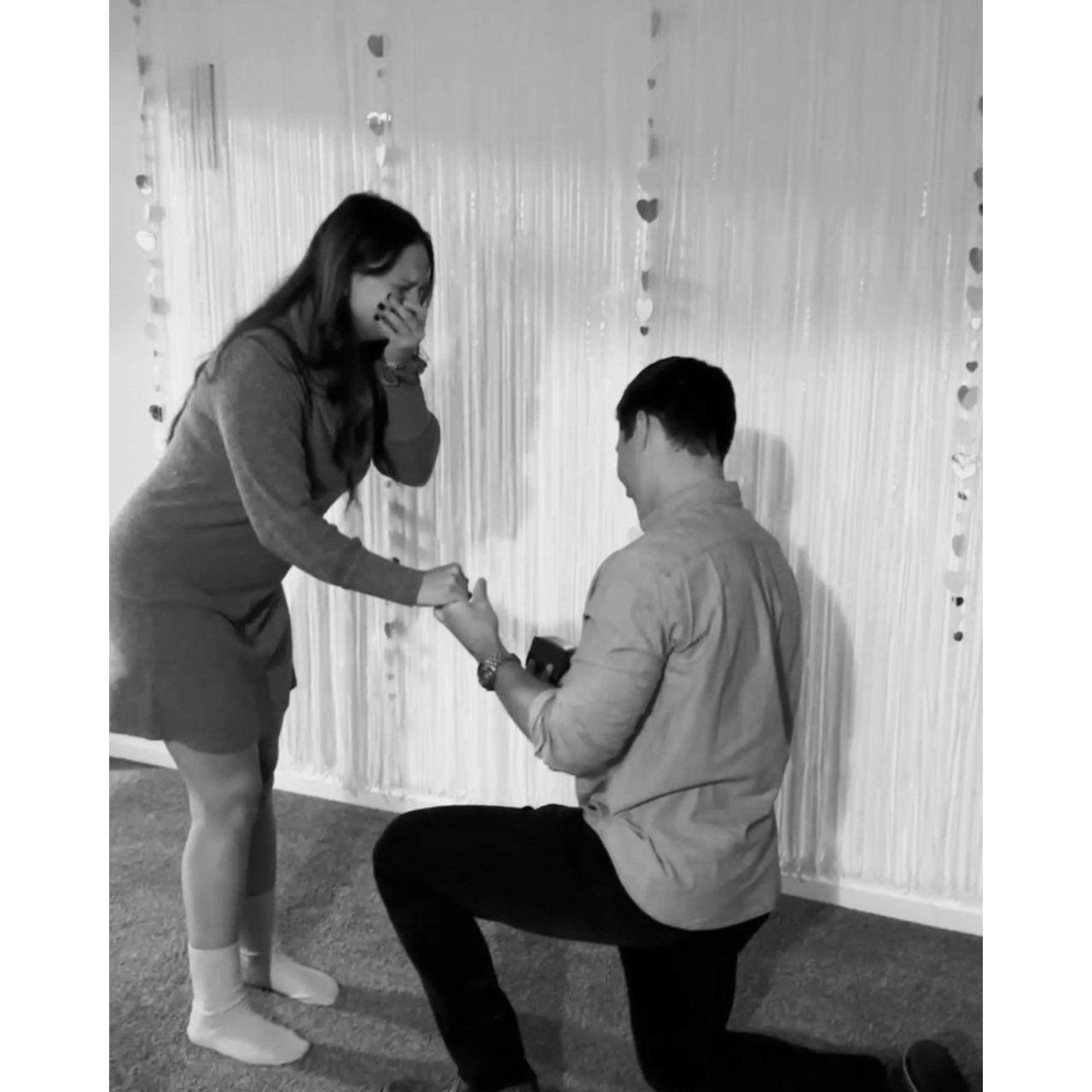 The night he dropped down on one knee! EKKK!!