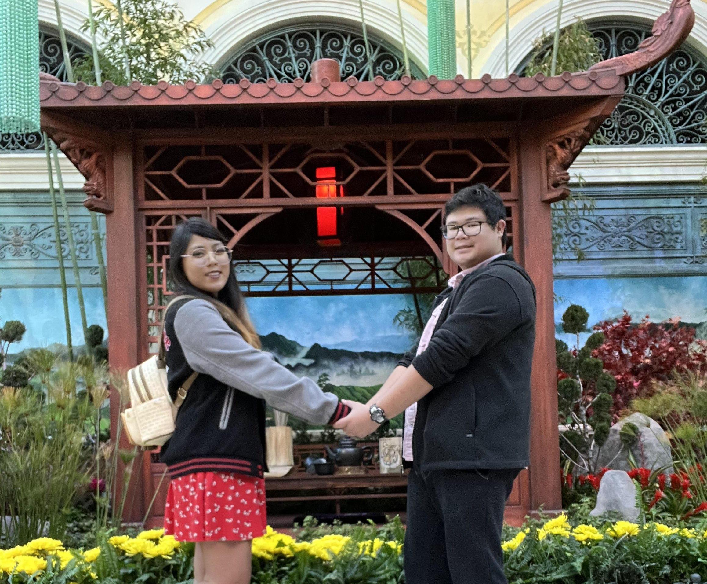 The Wedding Website of Alexander Huynh and Mika Bonus