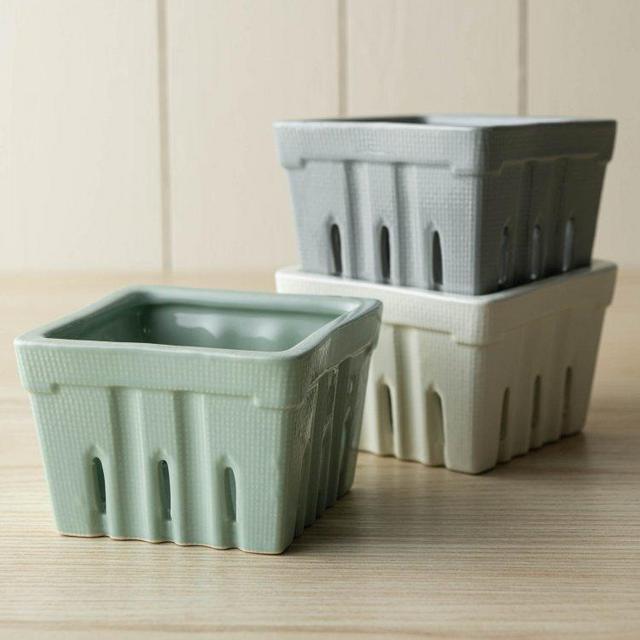 Stoneware Berry Bowl- Mint Color
