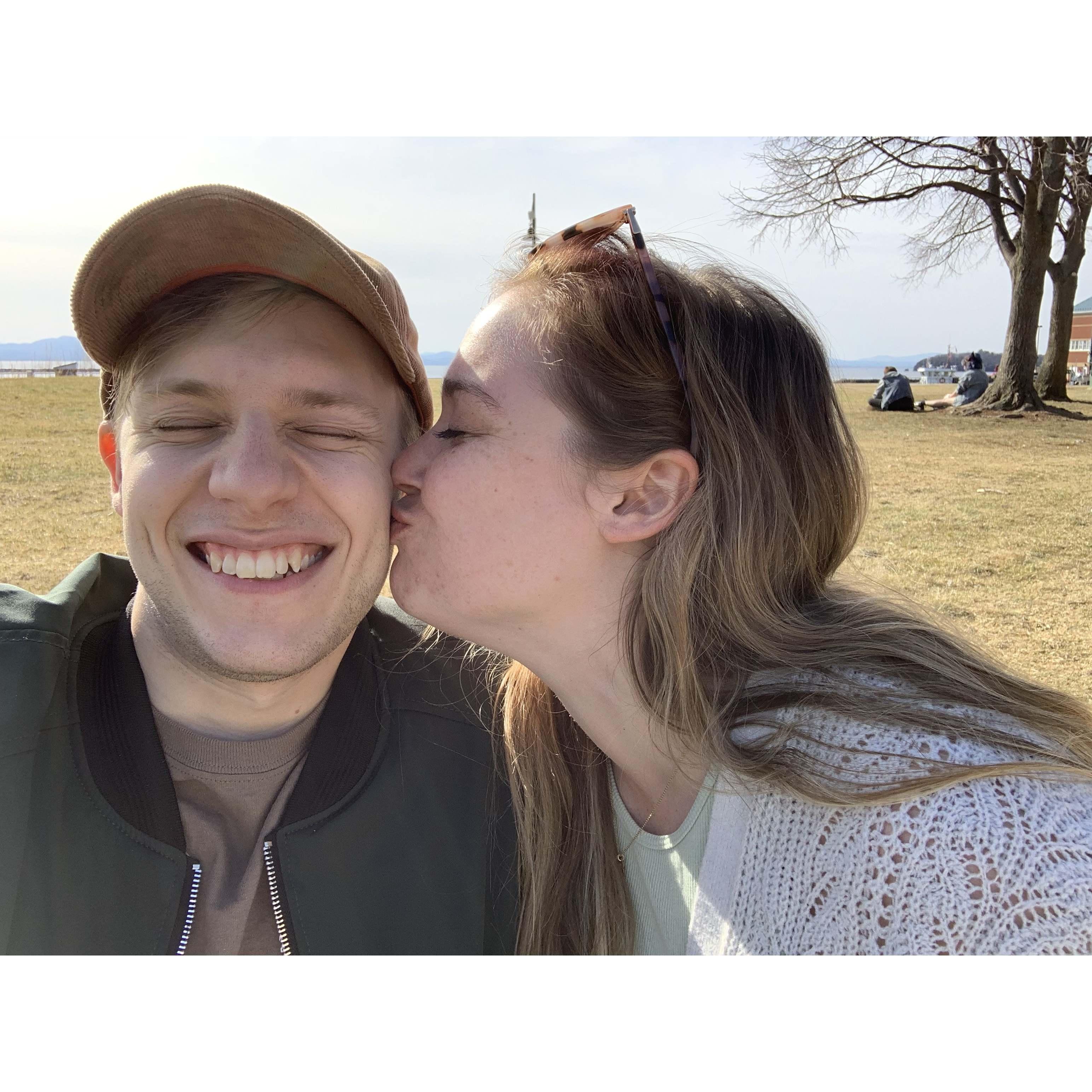 Picnic dates by the waterfront :)