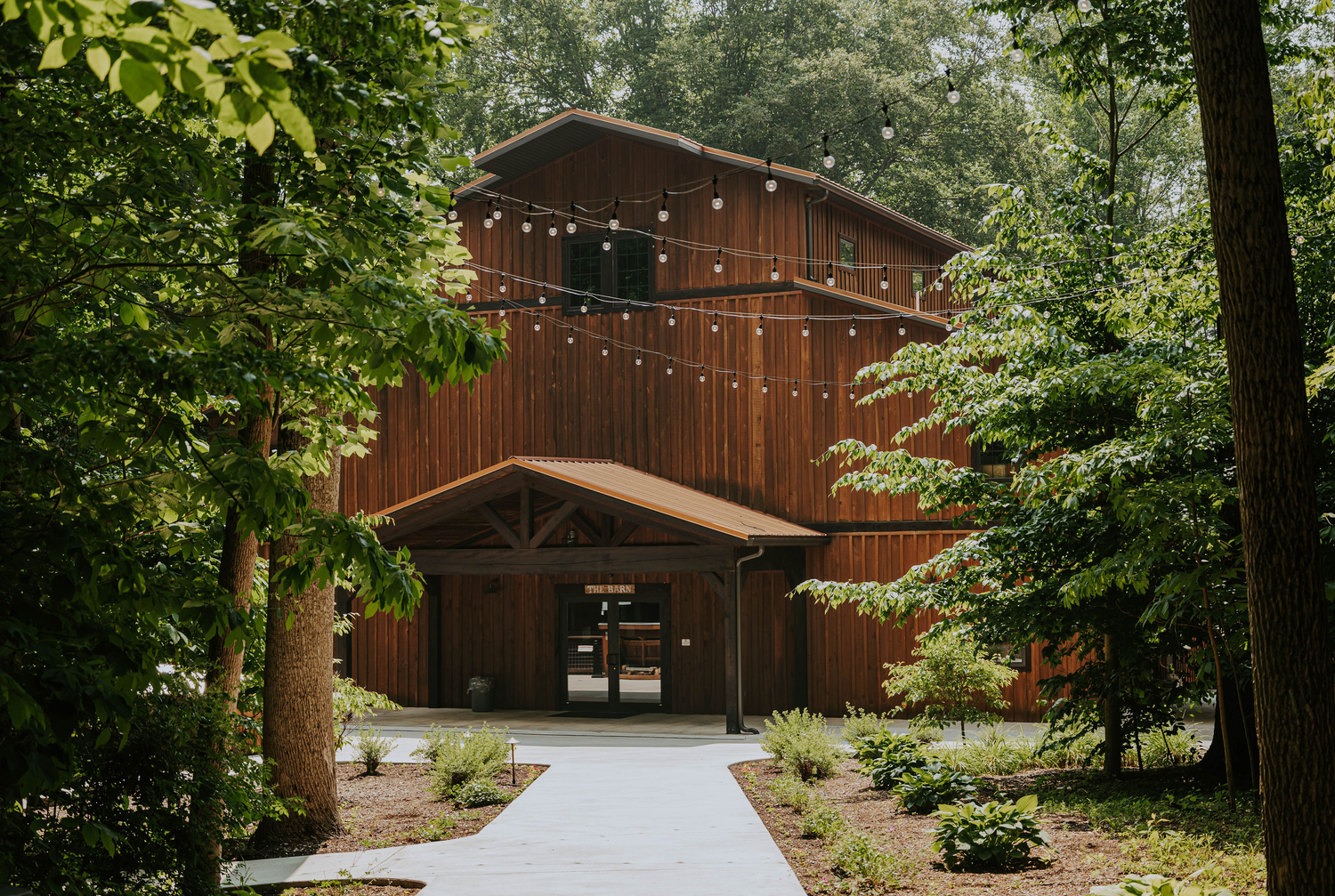 The Wedding Website of Alexys Barton and Vince Rowsell
