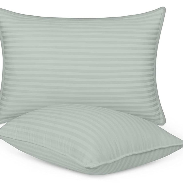 Utopia Bedding Bed Pillows for Sleeping Queen Size (Light Grey), Set of 2, Cooling Hotel Quality, for Back, Stomach or Side Sleepers