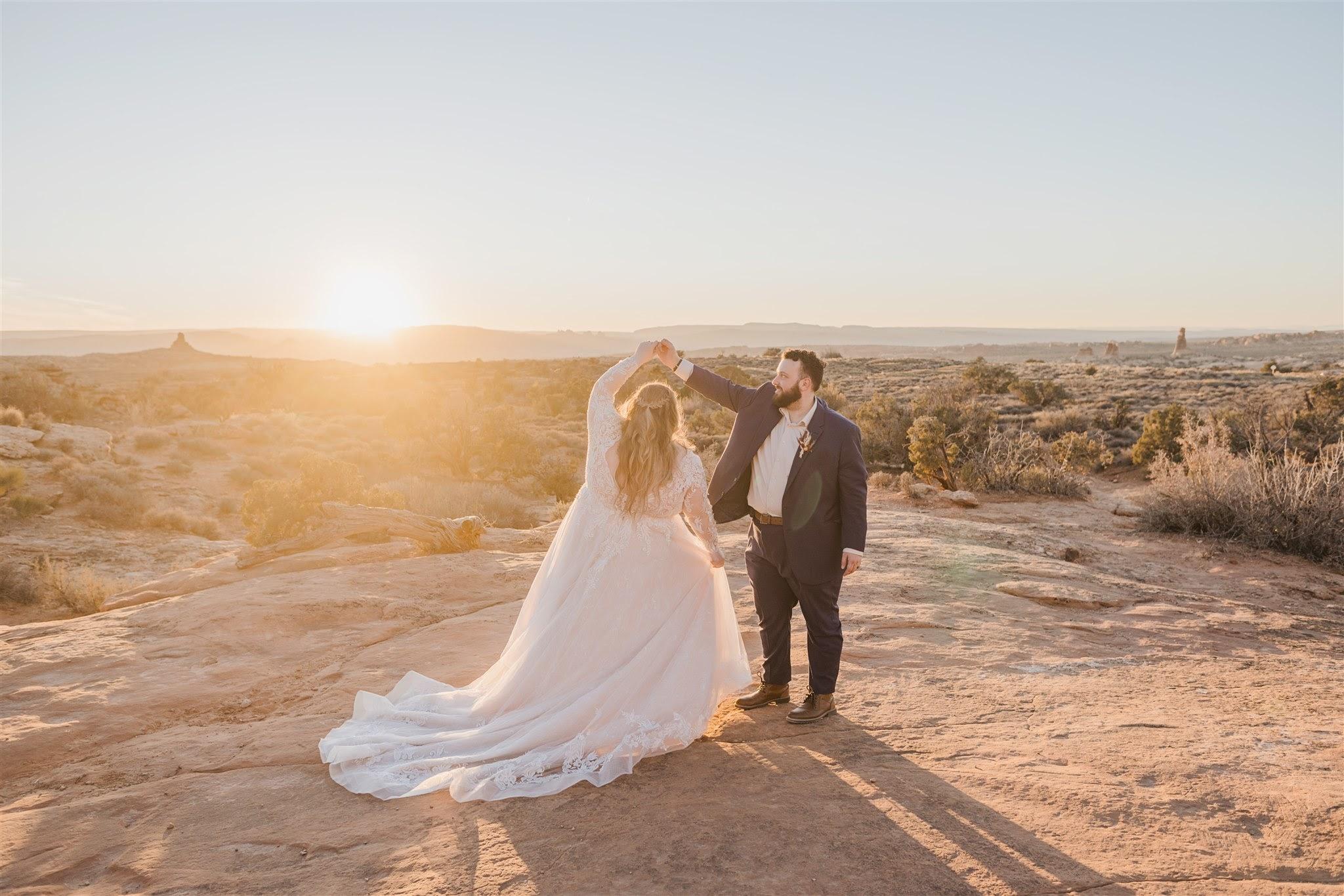 The Wedding Website of Ashley Hill and Justin Cosden
