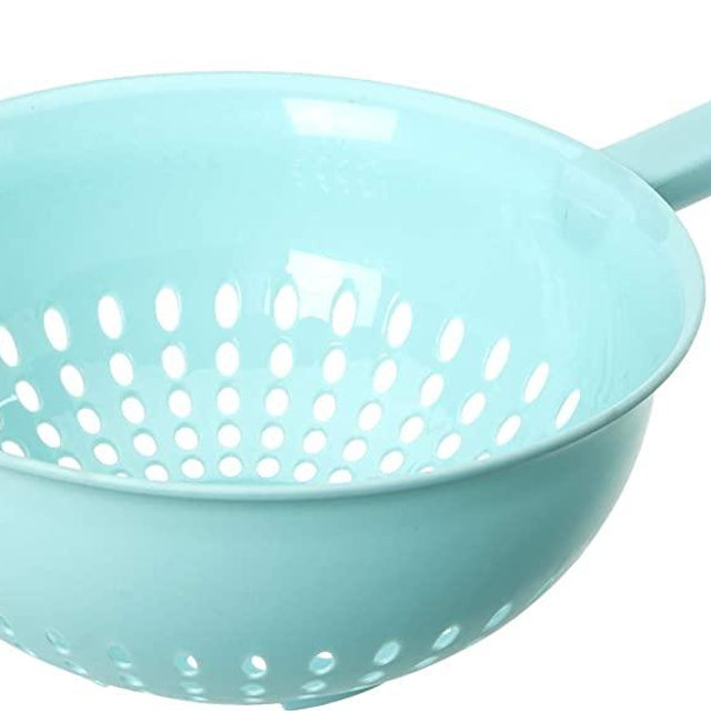 GoodCook BPA-Free Plastic 3-Quart Colander with Handle, Color May Vary