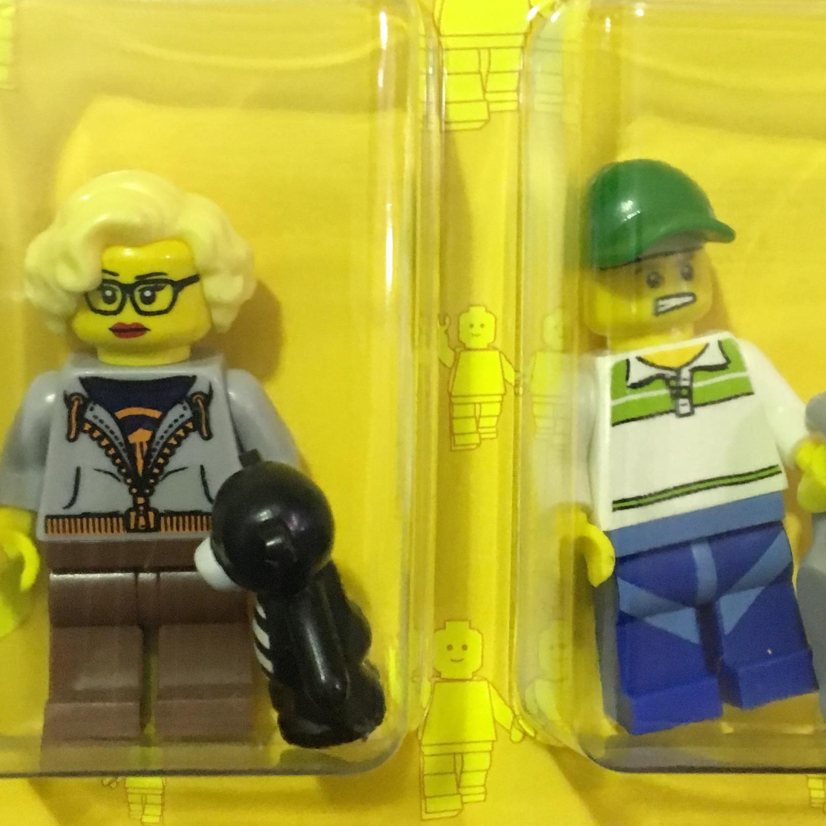 Sep 2016 // Sally and Hattie as lego minifigures.