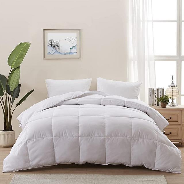 Accuratex King Down Alternative Comforter - Lightweight Ultra Soft Microfiber Fill Quilted Hotel Collection Comforter,All Season Duvet Insert with Corner Tabs - Machine Washable,White,104×90