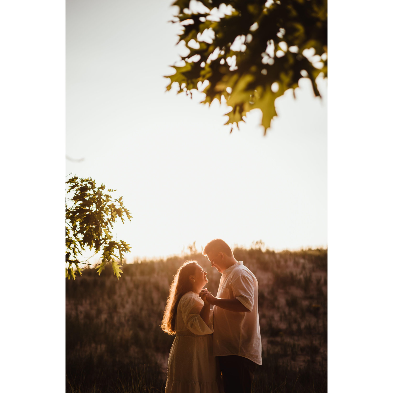 Engagement pictures by Lynzee Harrison Photography