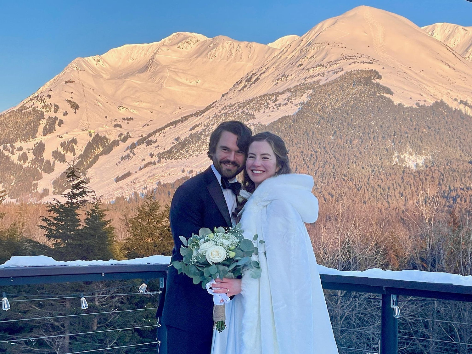 The Wedding Website of Mark Stratton and Sara Keating
