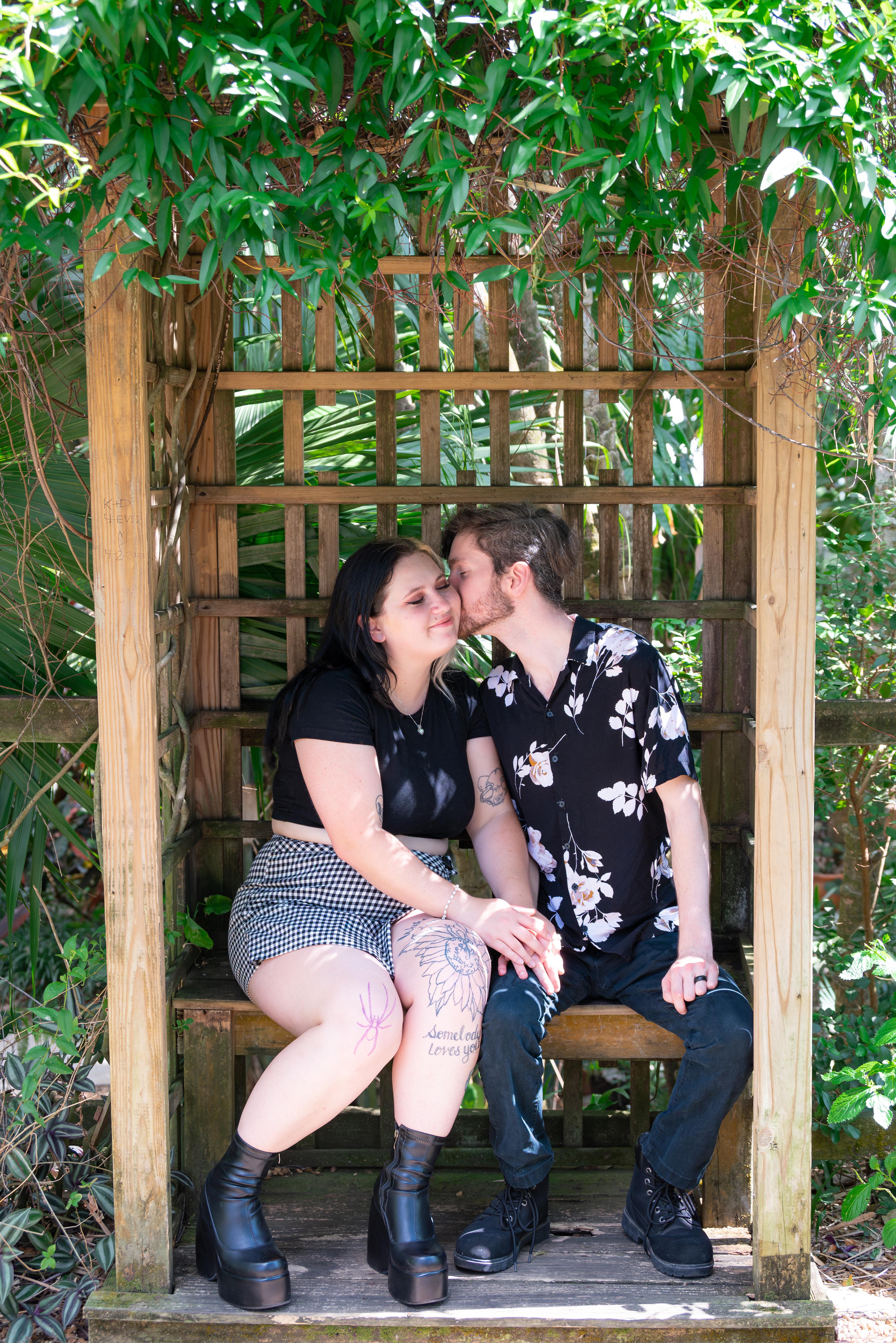 The Wedding Website of Serena Davenport and Jakob Dekker