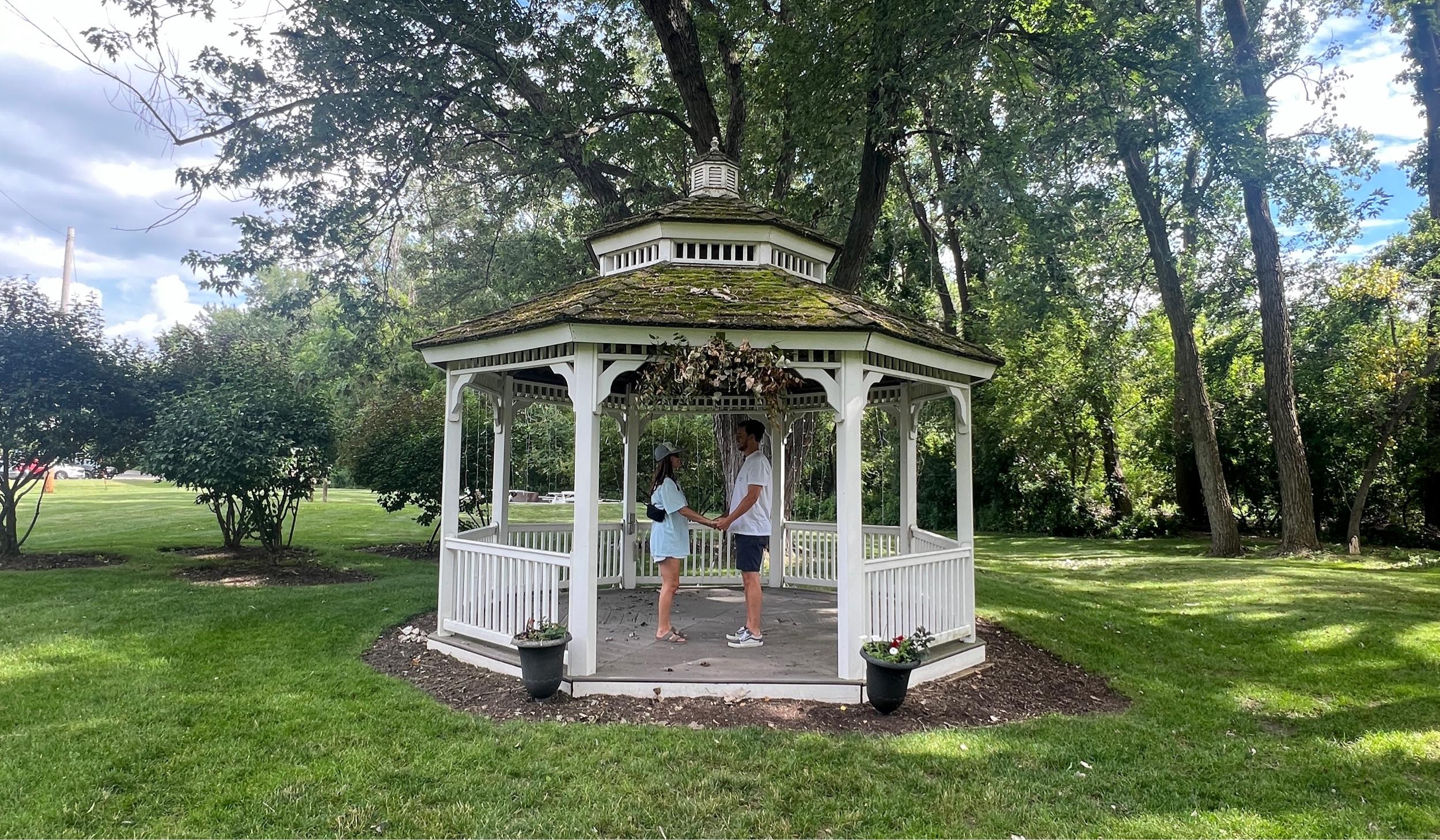 The Wedding Website of Ian Akers and Jenn Jarmy