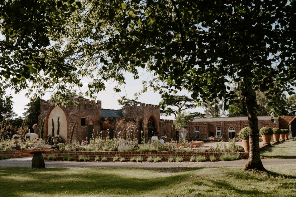 The Wedding Website of Emily Suttling and Michael Chapman