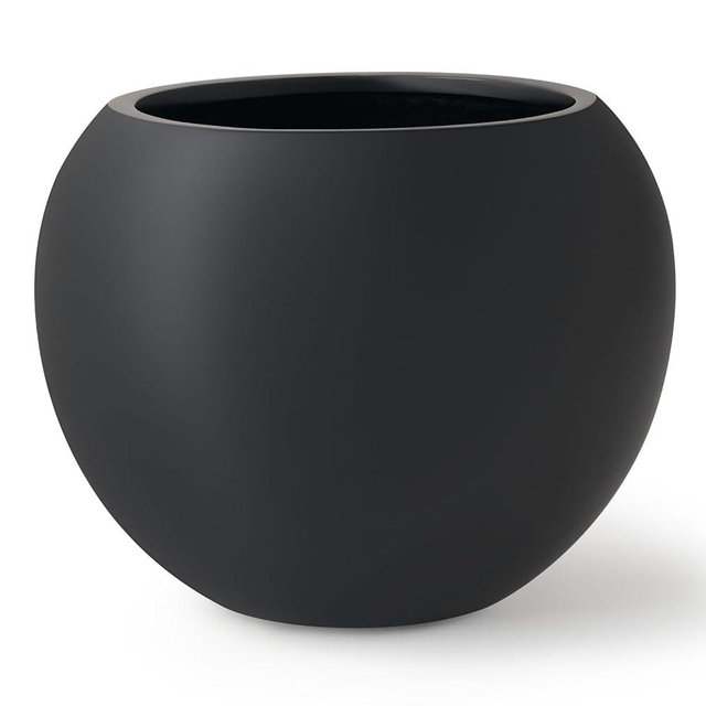 KUTE NEST 12.8" H x 16" D Globo Fiberstone Round Planter with Drainage Hole, Smooth Finishes, Weather Resistant for Indoor and Outdoor Use, Included 2 Extra Coco Mats (Black, 10.7" Pot Opening)