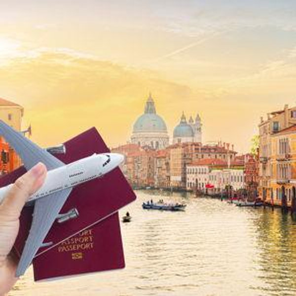 Round Trip Plane Tickets to Italy