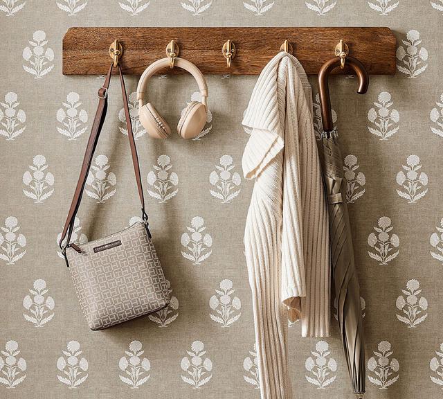 Summerville Row Of Hooks