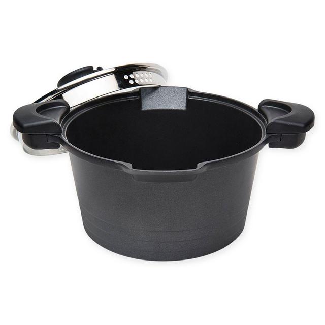 MasterPan 5 qt. Cast Aluminum Stock N’ Pasta Pot in Black