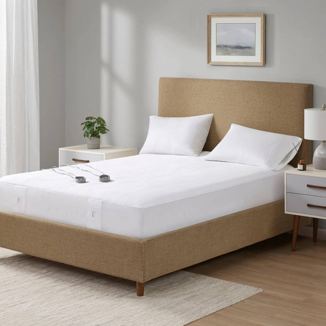 Queen Cool Touch Heated Mattress Pad White - Beautyrest