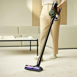 V8 Cyclone Cordless Vacuum