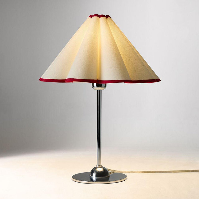 Emma Chamberlain Metal Pleated Table Lamp, 18", Chrome, White, Red