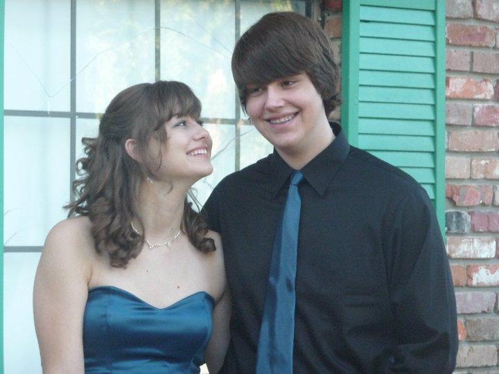 The Wedding Website of Vanessa Holden and Levi Davis